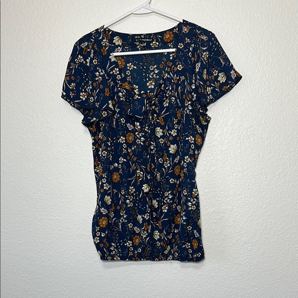 Floral Navy Women's Top L - Picture 1 of 6